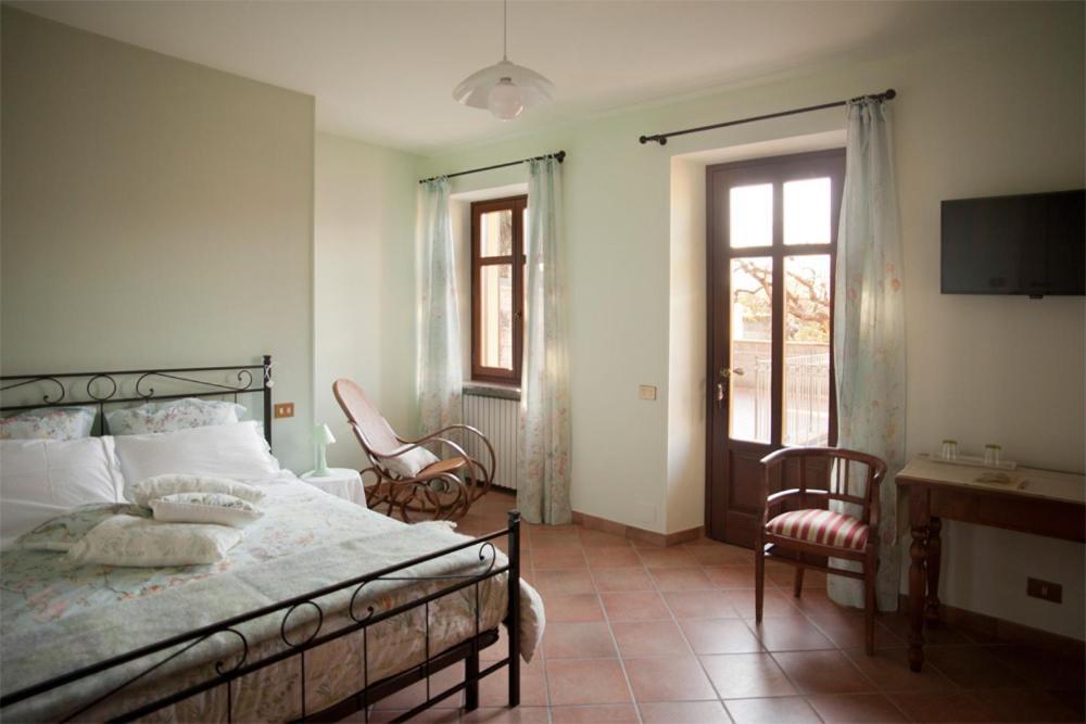 Bed and Breakfast Il Germano Reale Альба Екстер'єр фото